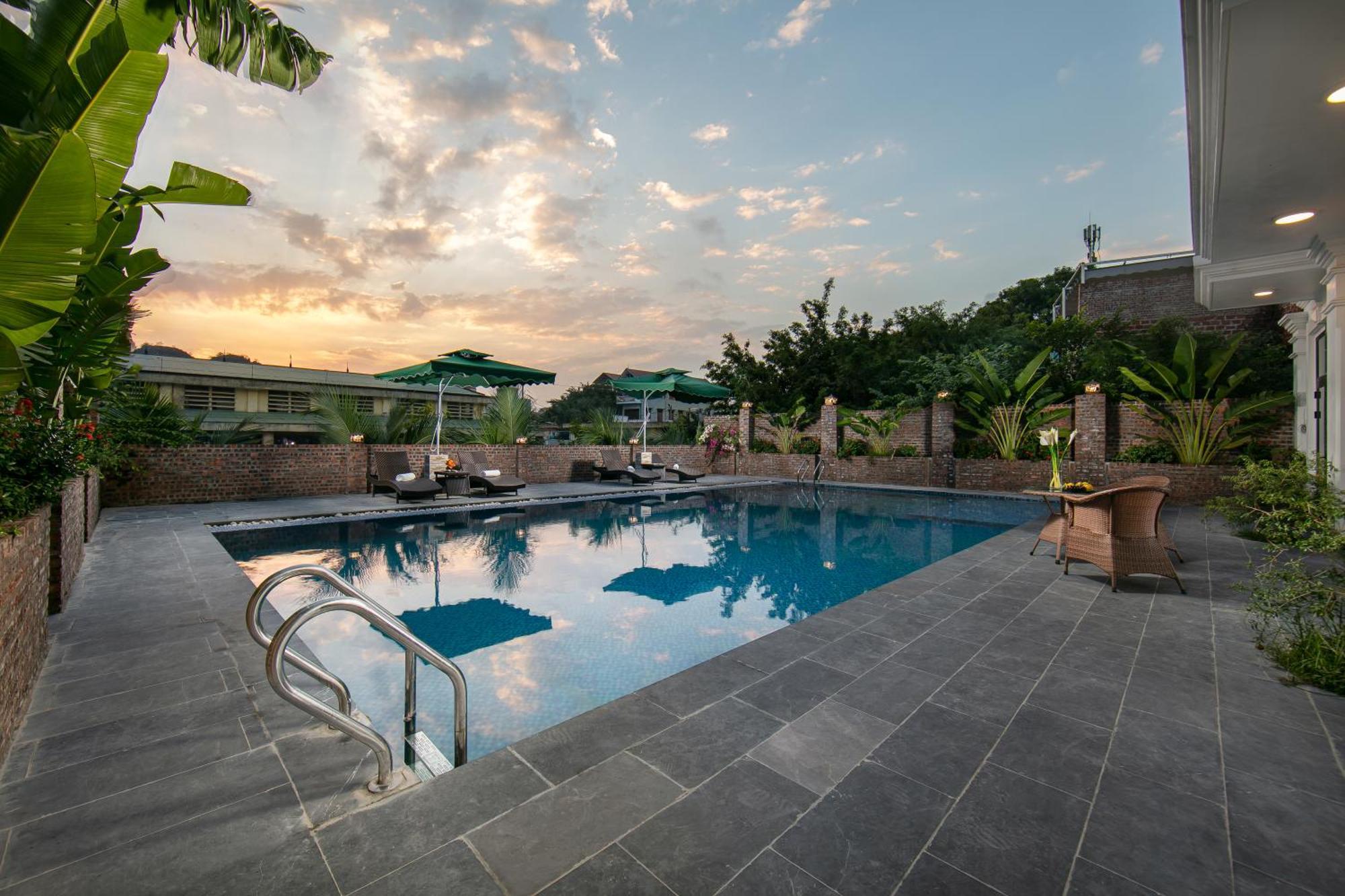 Nam Hoa Hotel Νιν Μπιν Εξωτερικό φωτογραφία